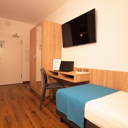 Hotel Traumfabrik Buettelborn Екстер'єр фото