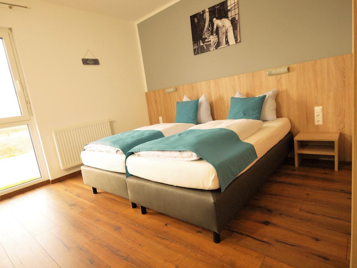 Hotel Traumfabrik Buettelborn Екстер'єр фото