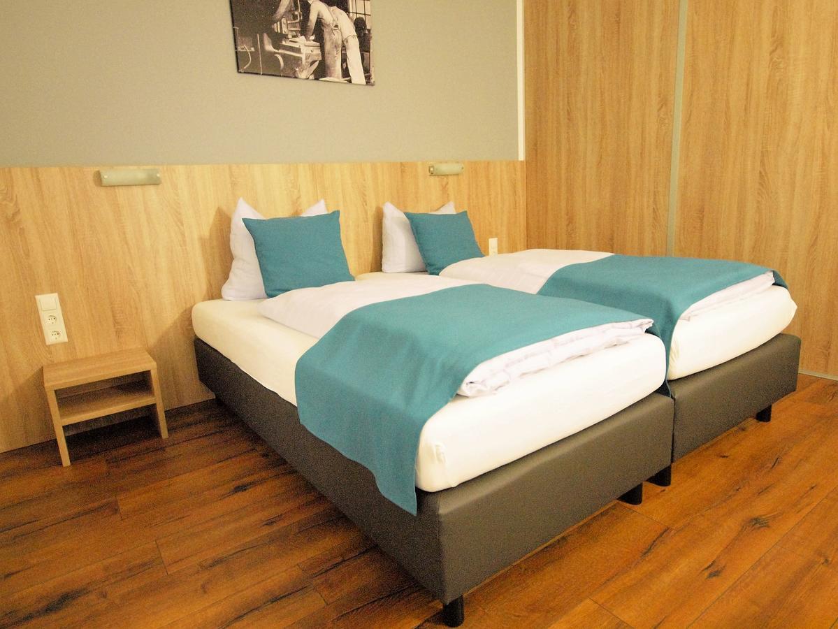 Hotel Traumfabrik Buettelborn Екстер'єр фото
