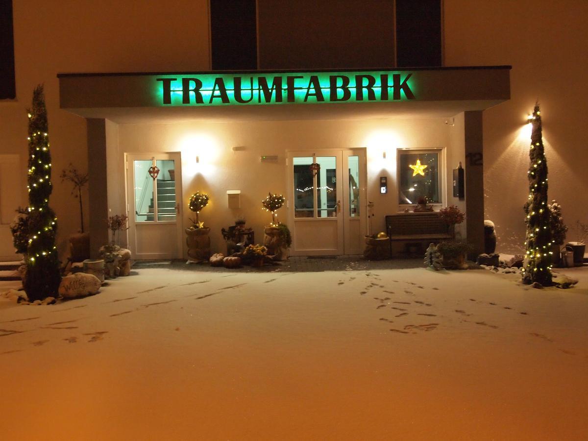 Hotel Traumfabrik Buettelborn Екстер'єр фото